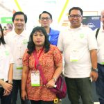 Tim BEC Feed Solutions Indonesia dan Jefo Nutrition berfoto bersama dengan customer