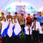 Aksi gerakan makan telur bersama turut dilaksanakan saat acara berlangsung, Selasa (10/12)