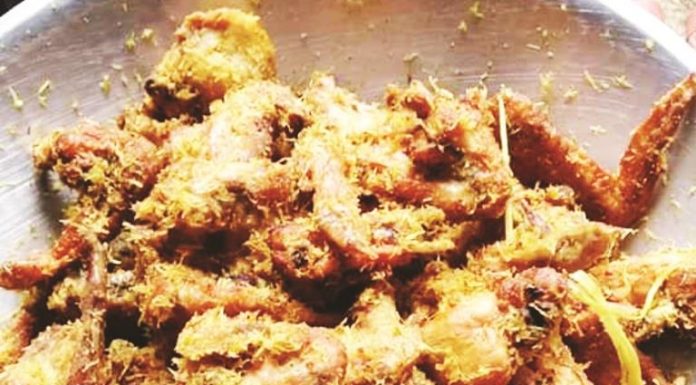 Ayam Goreng Serundeng Laos