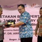 Kerja sama dengan Sekolah Kedokteran Hewan dan Biomedis IPB University (SKHB IPB University) untuk membangun Poultry Health Research Centre, Bogor, Rabu (25/5).