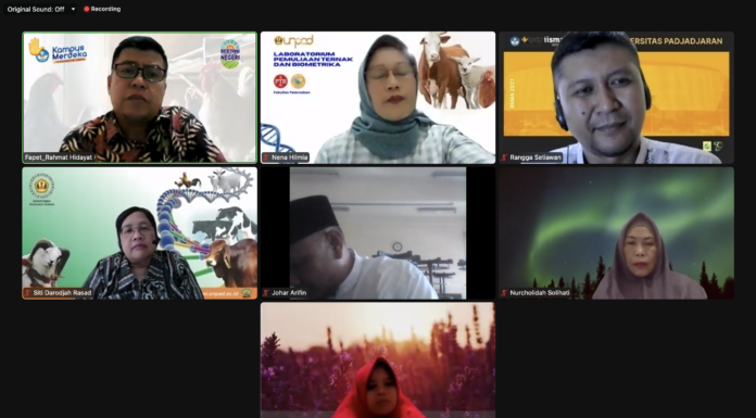 Fakultas Peternakan, Universitas Padjajaran (Fapet UNPAD) menggelar webinar potensi reproduksi dan genetik untuk mendukung keberadaan dan keberdayaan ternak lokal secara daring via aplikasi Zoom Meeting, Jumat (20/5).