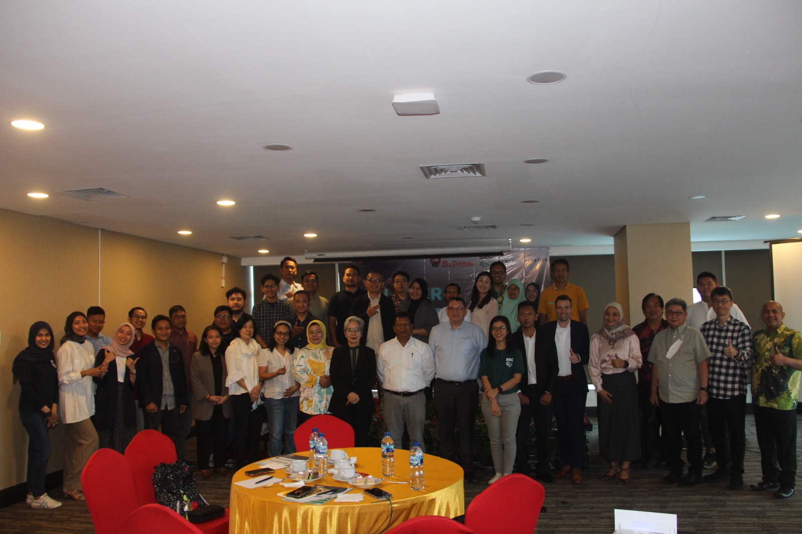 Strategi Menjawab Tantangan Budi Daya Layer, Dibahas pada Seminar LSD