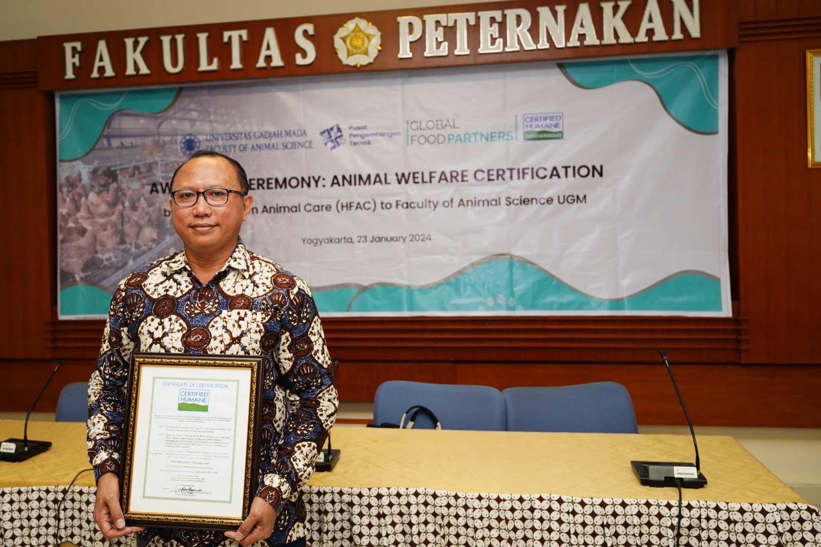 ITC Cage Free Innovation and Welfare Hub Fakultas Peternakan UGM Raih Sertifikasi Internasional